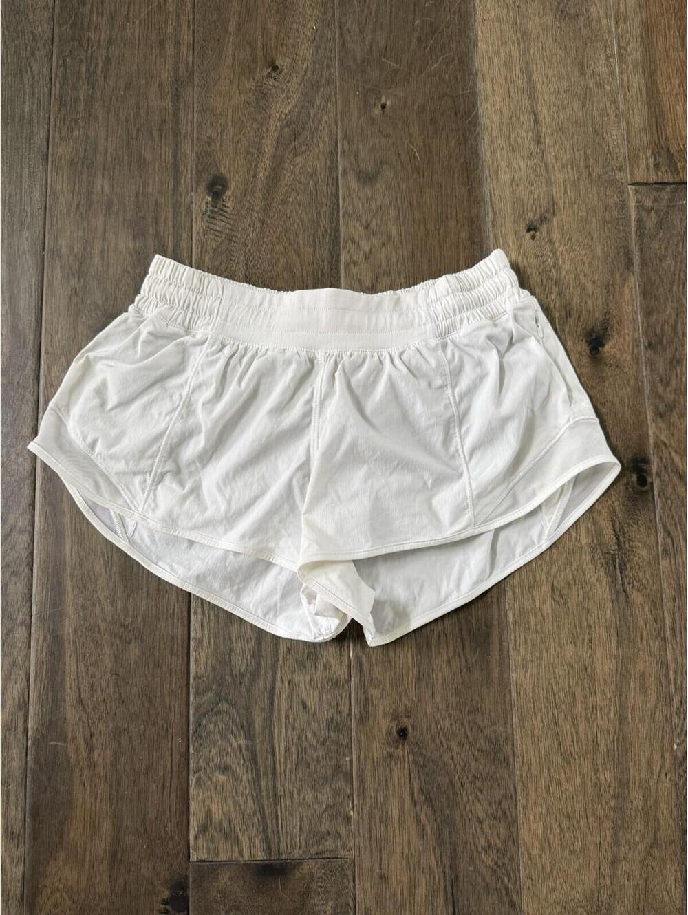 Lululemon Hotty Hot Lined Athletic Running Shorts White 6 Athleisure Gym